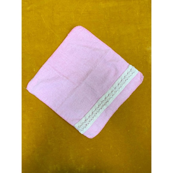 1980's The Bathworks Made in USA Pink Crochet Towel Set - Picture 3 of 6